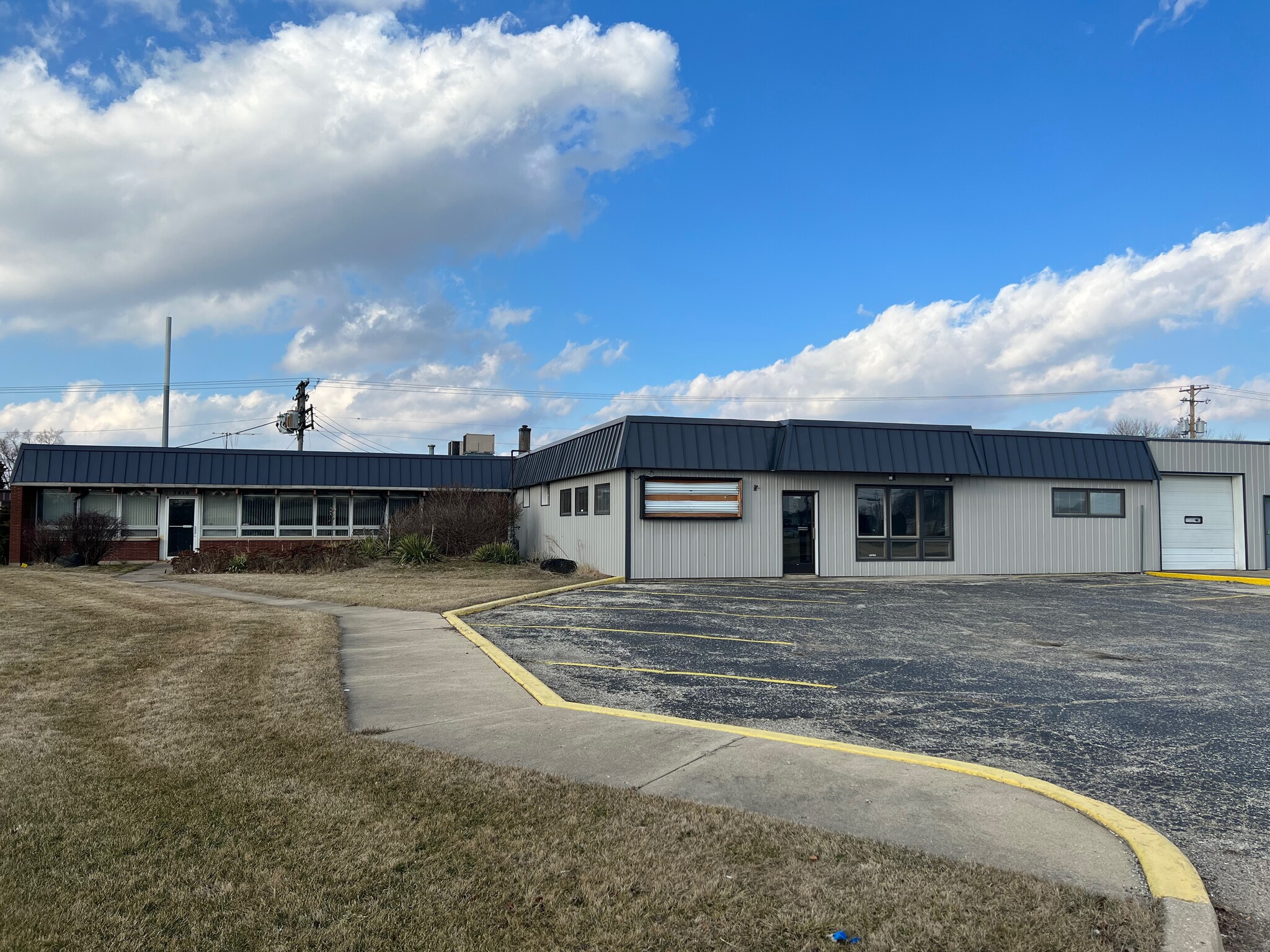 7510 Virginia Rd, Crystal Lake, IL 60014 - Industrial for Lease | LoopNet