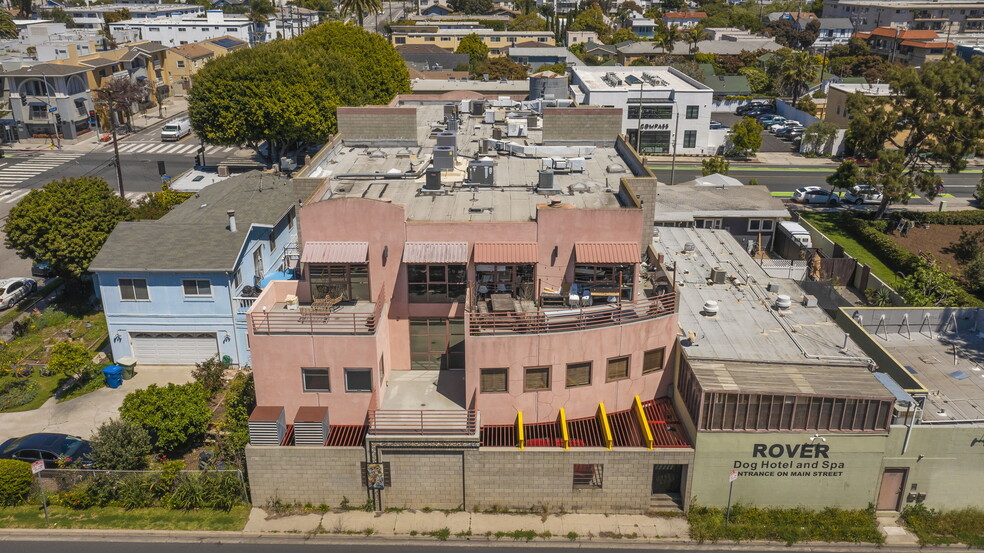 2110 Main St, Santa Monica, CA for sale - Building Photo - Image 2 of 16