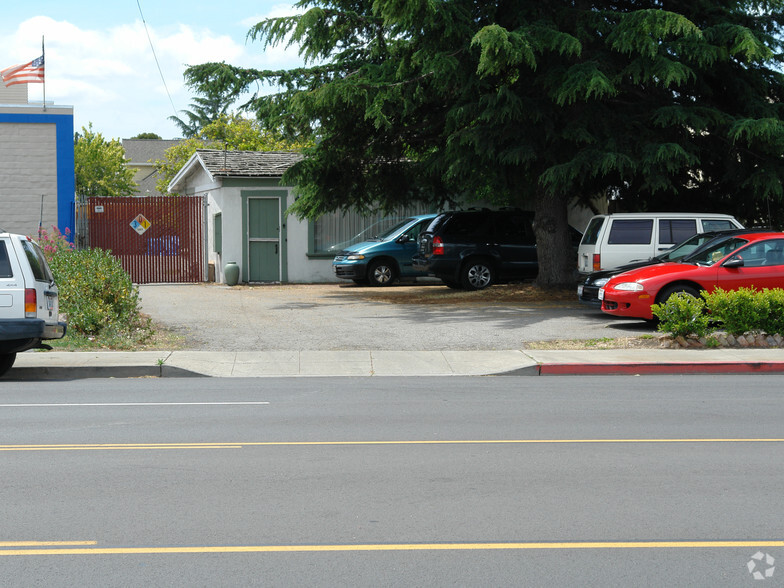 2159 Old Middlefield Way, Mountain View, CA for sale - Primary Photo - Image 1 of 2