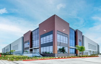 1062 McGaw Ave, Irvine, CA for lease Building Photo- Image 1 of 1