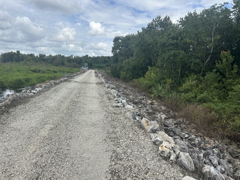 0 HICKORY Lane W, Winter Haven, FL for sale - Building Photo - Image 2 of 16