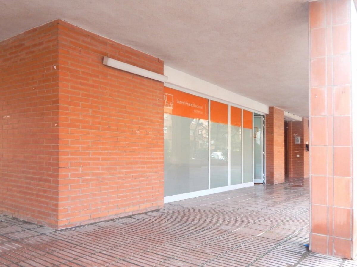 Retail in Martorell, Barcelona for lease Interior Photo- Image 1 of 12