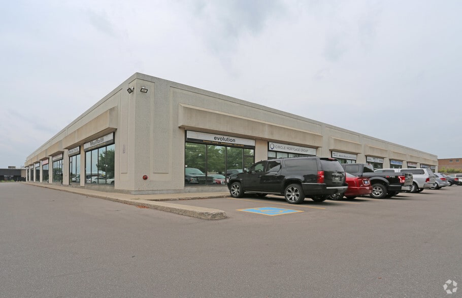 4361 Harvester Rd, Burlington, ON for lease - Primary Photo - Image 1 of 9