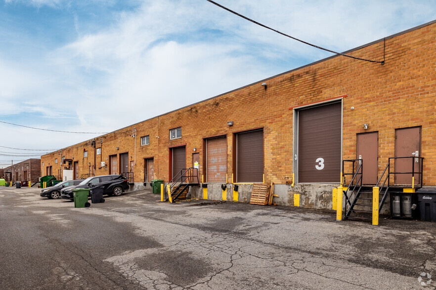 1248-1360 Rue Beaulac, Montréal, QC for lease - Building Photo - Image 3 of 5