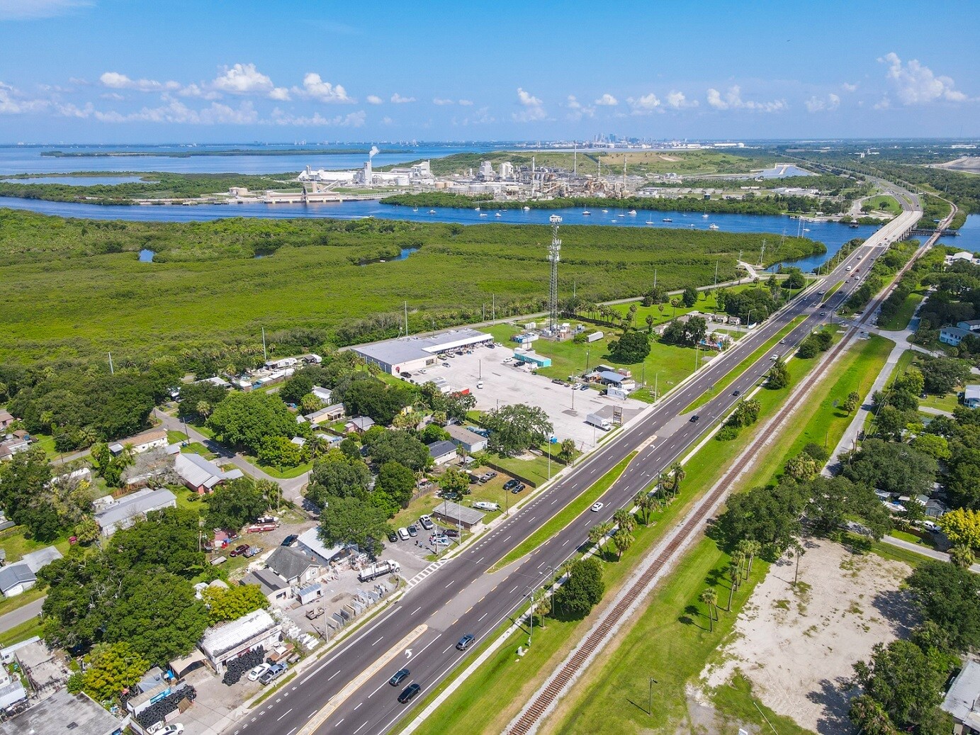 9913 S US Highway 41, Gibsonton, FL 33534 9913 US Highway 41