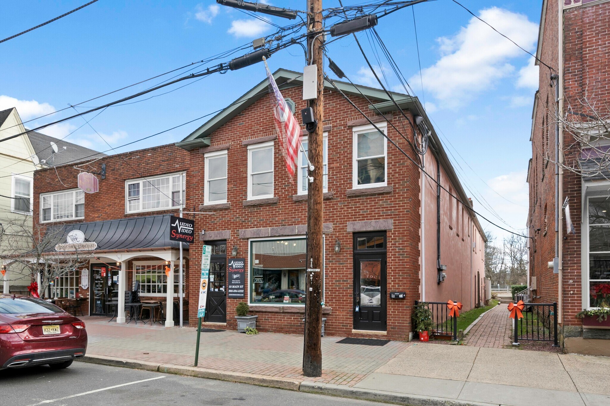 33 Main St, Clinton, NJ 08809 33 Main Street