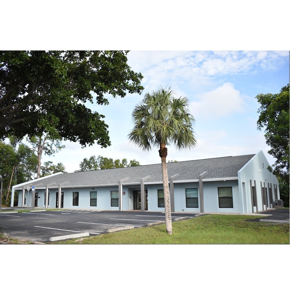 6361 Presidential Ct, Fort Myers, FL for lease Building Photo- Image 1 of 9