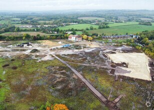 Hampstead Ln, Yalding, KEN - AERIAL  map view