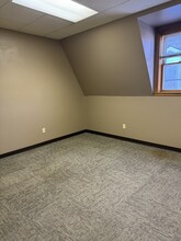 601 NW Jefferson St, Blue Springs, MO for lease Interior Photo- Image 2 of 3