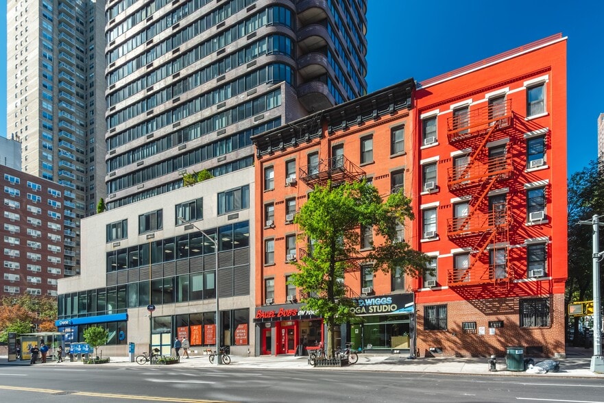 1641 York Ave, New York, NY for sale - Building Photo - Image 3 of 25