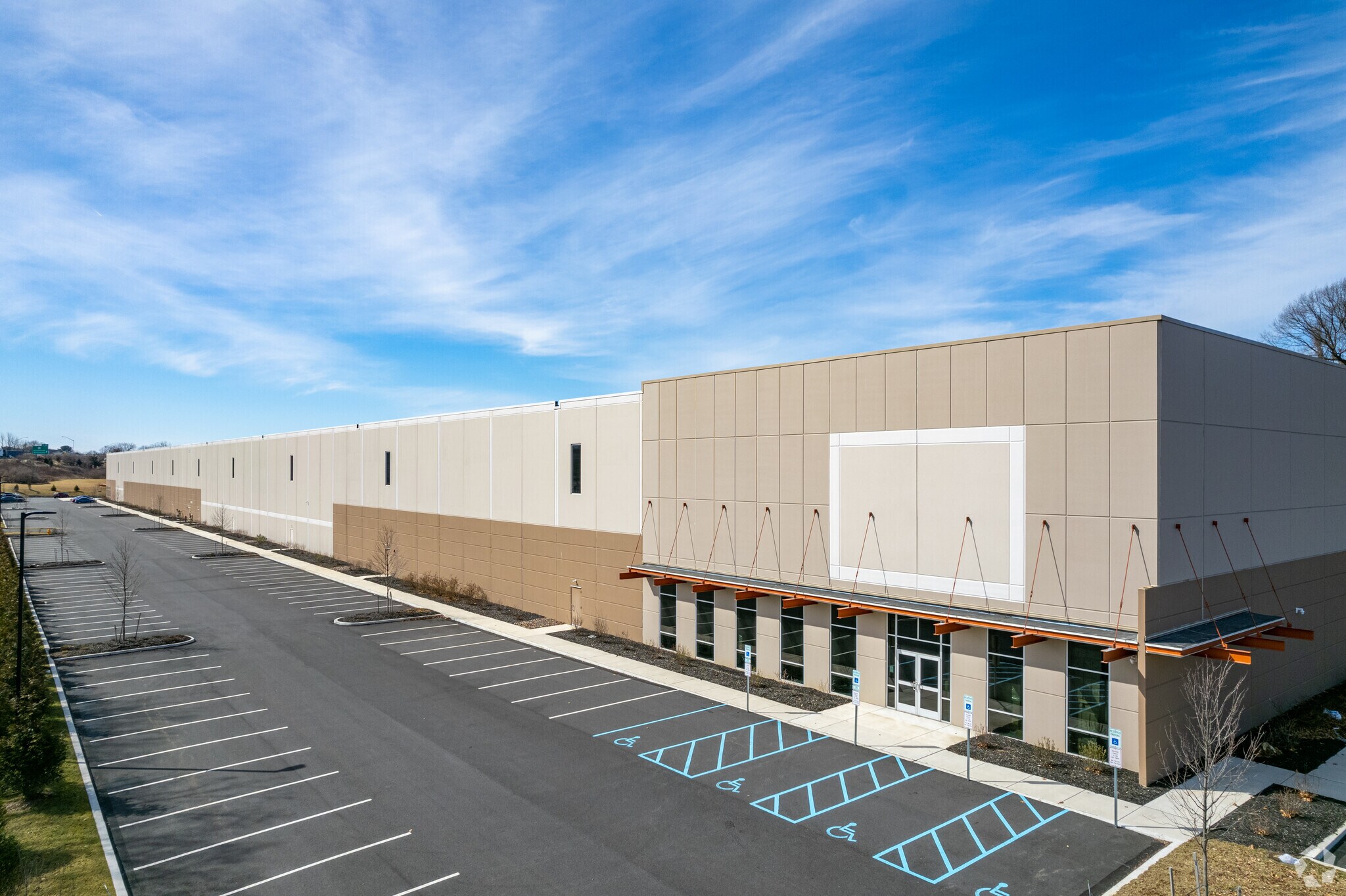 2020 Feather Way, Bethlehem, PA for sale Primary Photo- Image 1 of 1