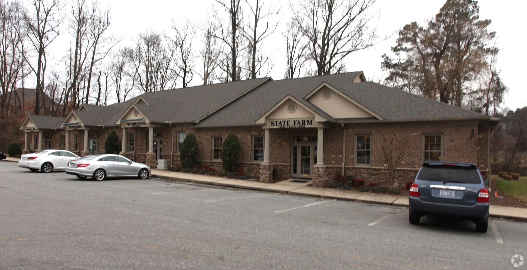 2008 New Garden Rd, Greensboro, NC 27410