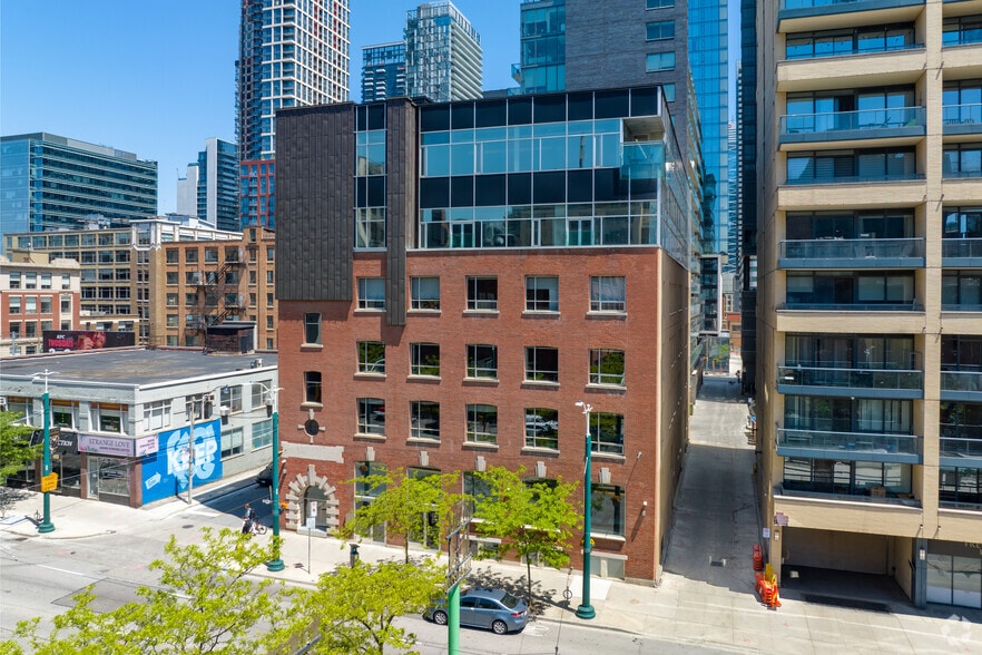 99 Spadina Ave, Toronto, ON for lease - Building Photo - Image 2 of 4