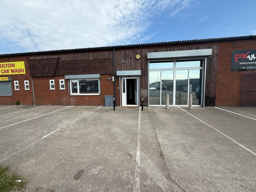 Furness Dr, Poulton Le Fylde for lease Building Photo- Image 1 of 13