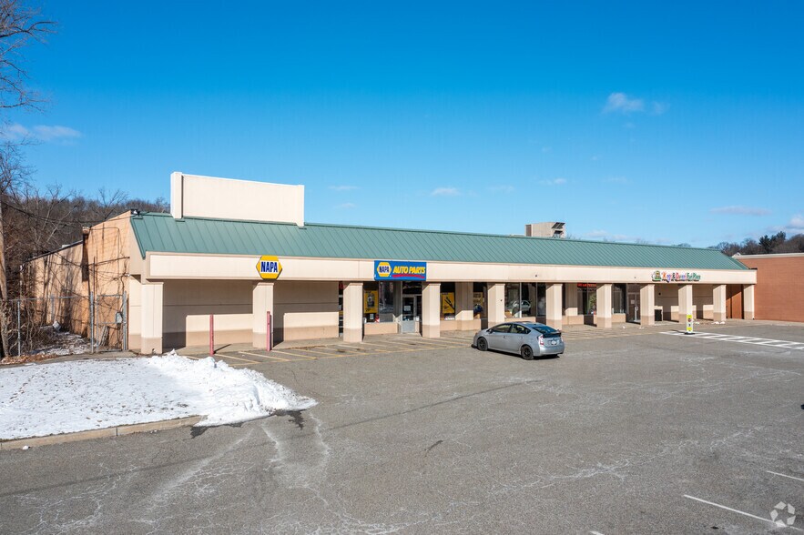 2990-3008 E Main St, Cortlandt Manor, NY for sale - Primary Photo - Image 1 of 1