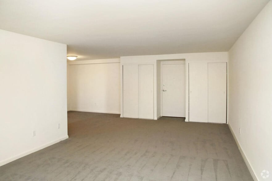 401 Shady Ave, Pittsburgh, PA for lease - Interior Photo - Image 2 of 16