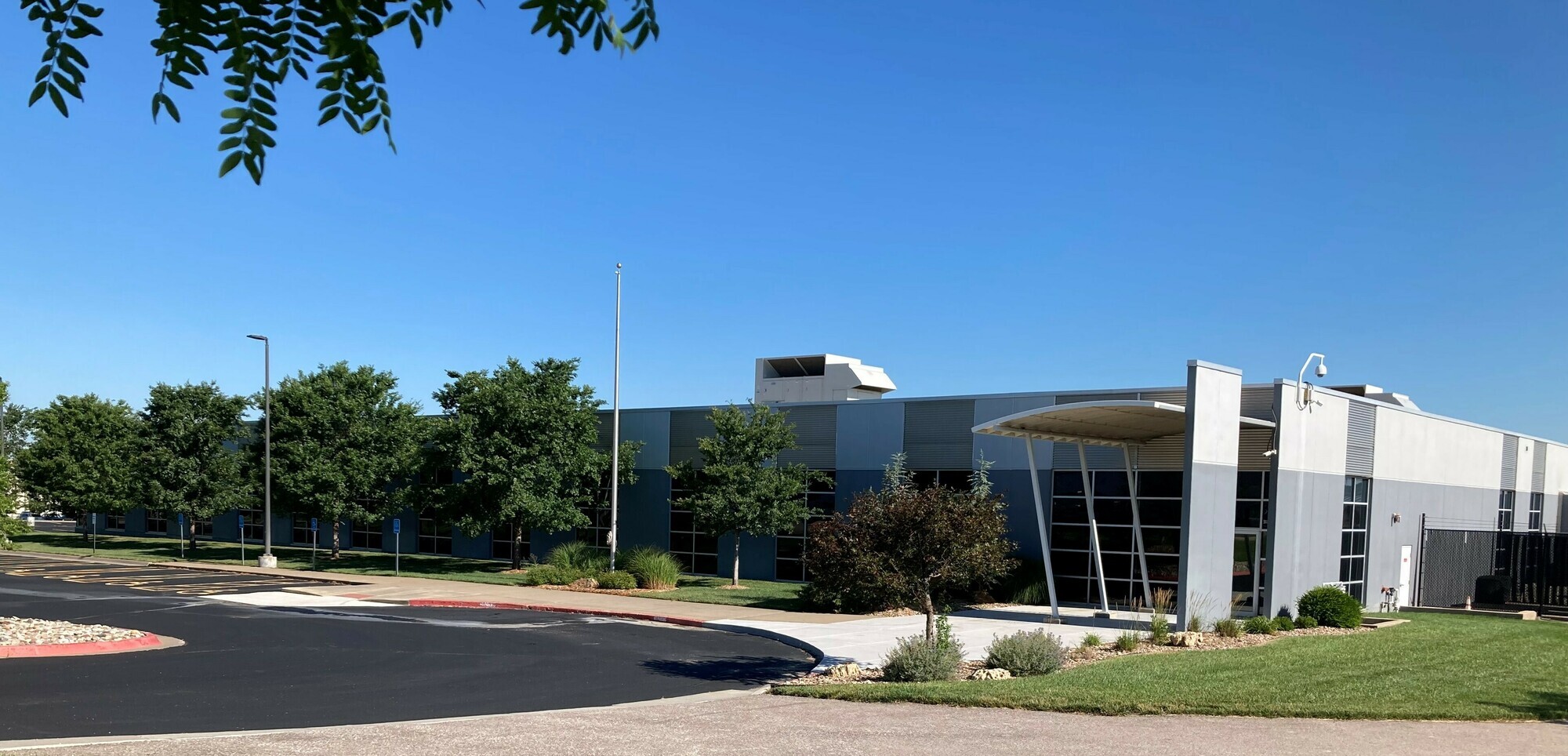 8924 E 35th St, Wichita, KS for sale Building Photo- Image 1 of 9