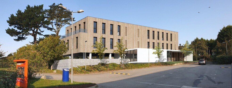 Office in Brest for sale - Building Photo - Image 2 of 2