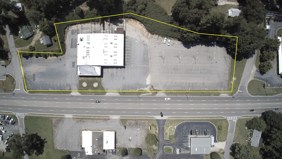 709 New Franklin Rd, Lagrange, GA for lease - Building Photo - Image 2 of 36