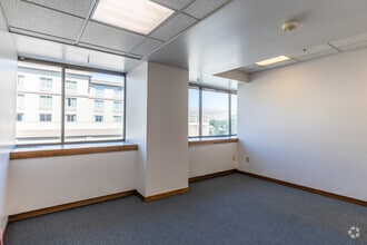 402 E Yakima Ave, Yakima, WA for lease Interior Photo- Image 2 of 6
