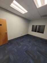 20 Commercial Dr, Dracut, MA for lease Interior Photo- Image 2 of 3