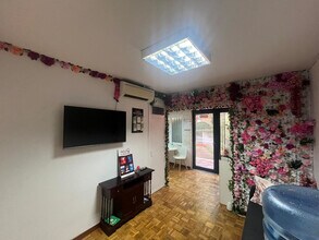 Retail in Madrid, Madrid for lease Interior Photo- Image 2 of 18