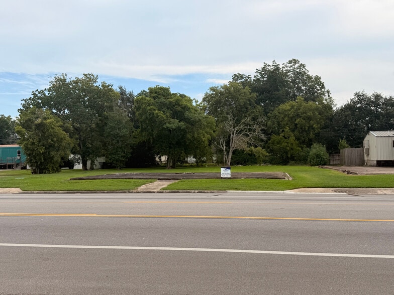 2555 4th st, Beaumont, TX for sale - Building Photo - Image 3 of 5