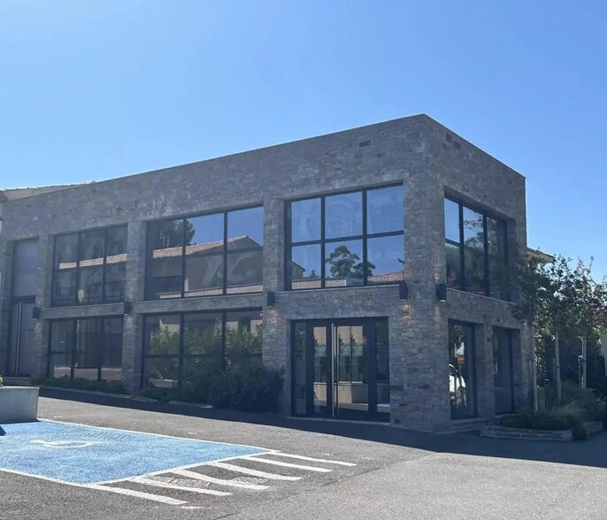 Retail in Sainte-Maxime for lease - Building Photo - Image 2 of 7