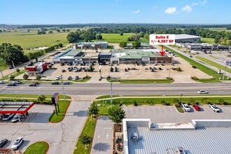 1395 E Henri De Tonti Blvd, Springdale, AR for lease Interior Photo- Image 2 of 29