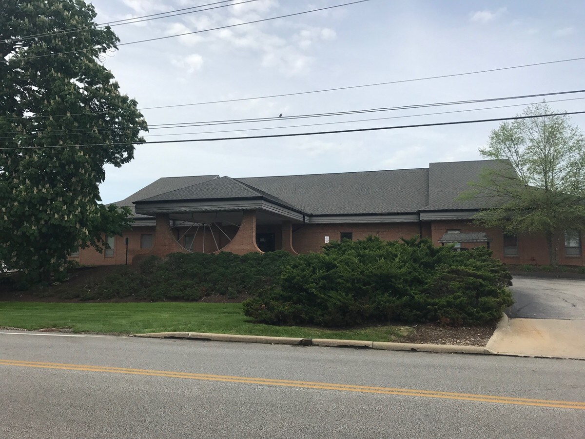 5778 Darrow Rd, Hudson, OH 44236