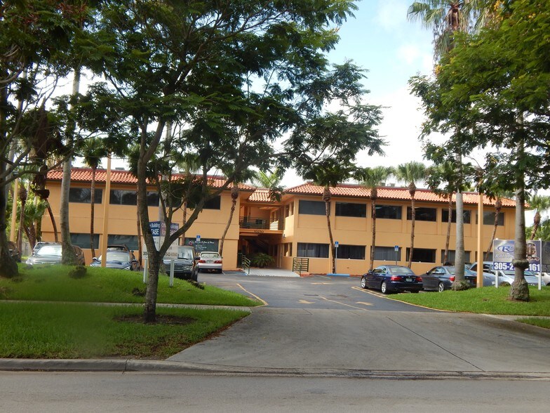 10250 SW 56th St, Miami, FL for lease - Building Photo - Image 2 of 8