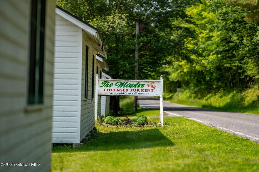 4140 County Route 48, Argyle, NY for sale - Primary Photo - Image 1 of 43