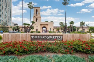 The Headquarters at Seaport - Bar