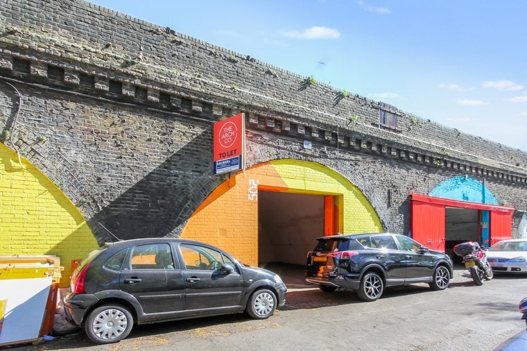 Ridgeway Rd, London for lease Primary Photo- Image 1 of 5