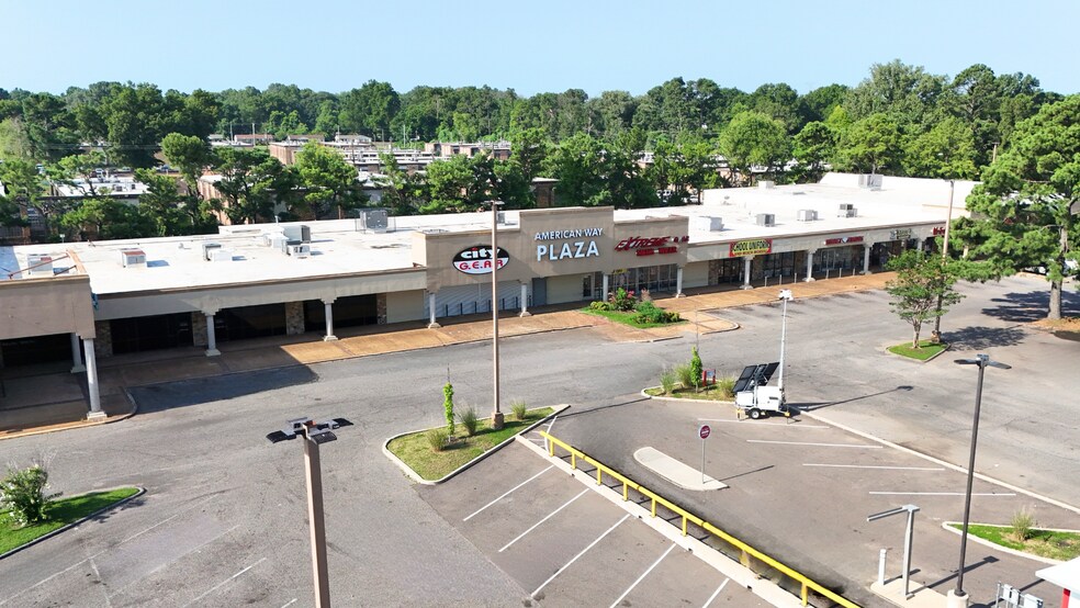 4619-4685 American Way, Memphis, TN for lease - Building Photo - Image 1 of 4