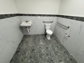 60-11 60th St, Flushing, NY for lease Interior Photo- Image 2 of 6