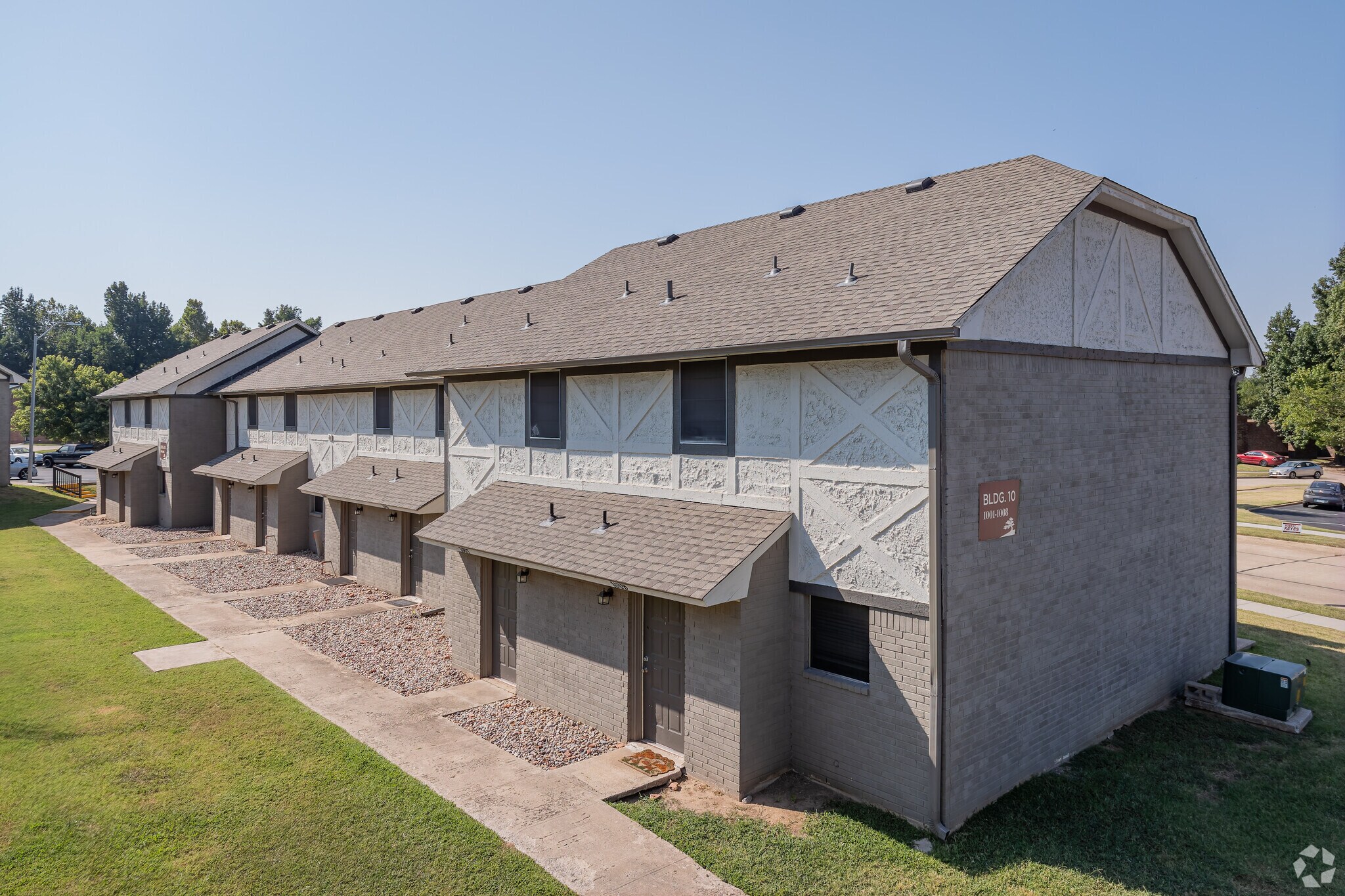 301 Hal Muldrow Dr, Norman, OK for sale Primary Photo- Image 1 of 1