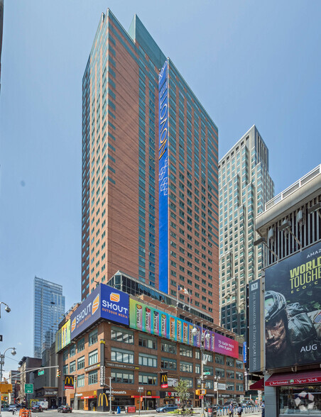 226 W 52nd St, New York, NY for lease - Primary Photo - Image 1 of 20