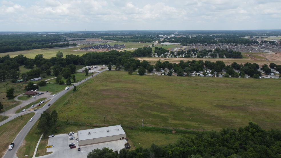 16830 Memorial Drive, Bixby, OK for sale - Building Photo - Image 2 of 2