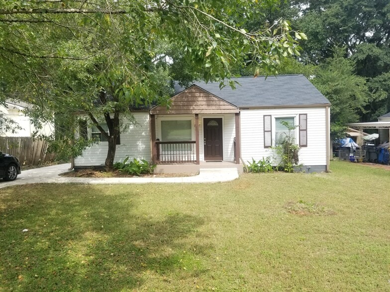 10-Property Investment Portfolio portfolio of 4 properties for sale on LoopNet.com - Building Photo - Image 3 of 8