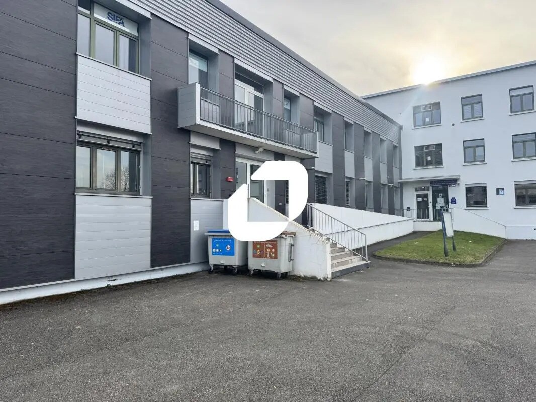 Office in Entzheim for lease Building Photo- Image 1 of 10