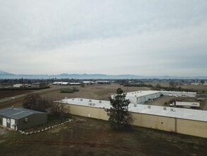 3705-3777 Meadow View Dr, Redding, CA - AERIAL  map view