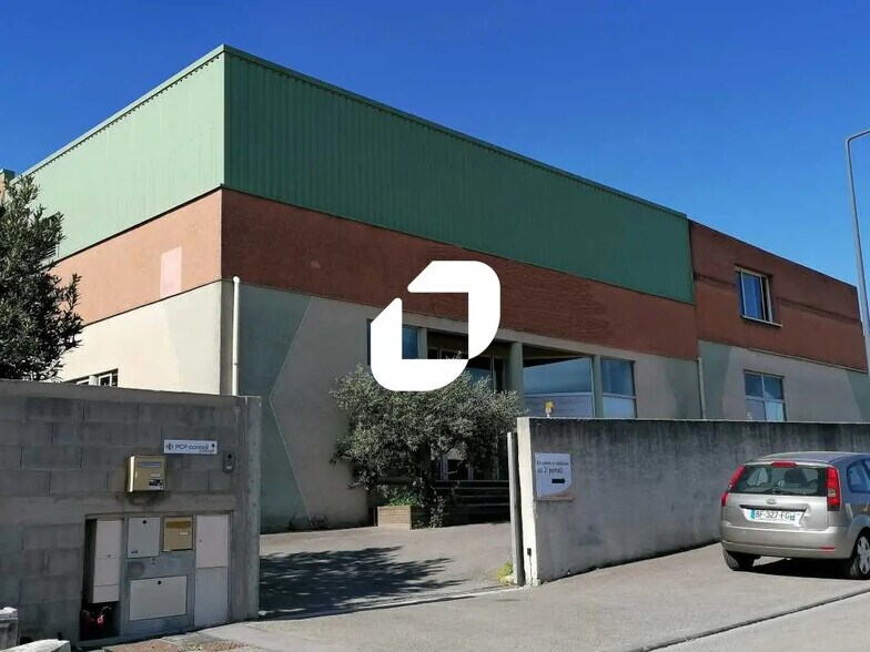 Flex in Vendargues for lease - Building Photo - Image 1 of 11