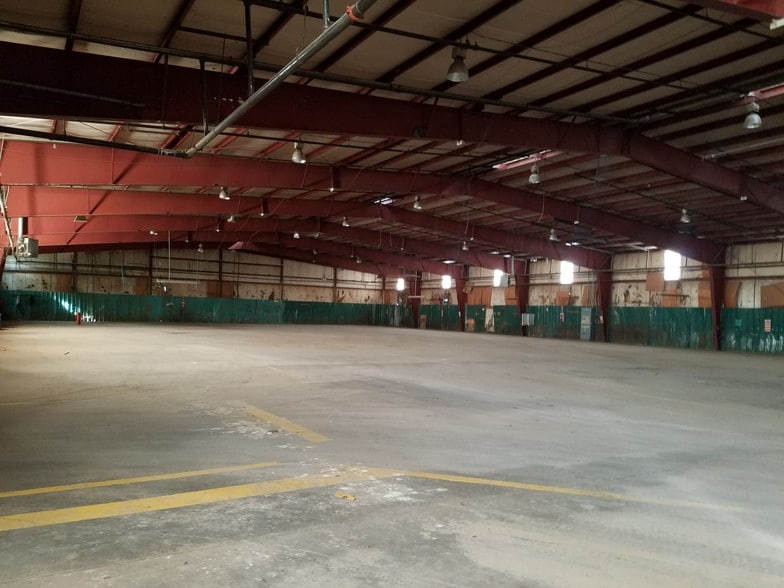 110 W Borderland Rd, El Paso, TX for lease - Interior Photo - Image 2 of 21