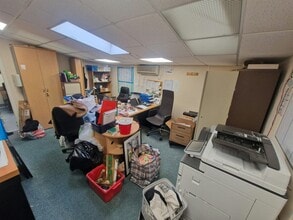 Brockhampton Ln, Havant for lease Interior Photo- Image 1 of 3