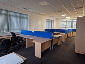 Horn Hl, Lowestoft for lease Interior Photo- Image 2 of 3