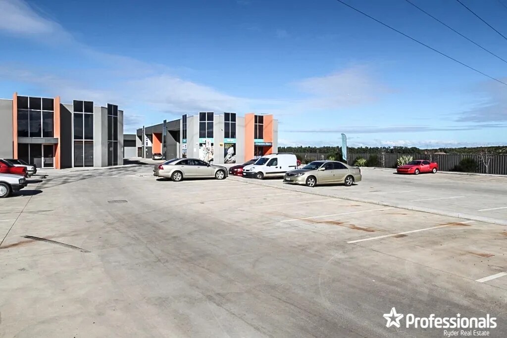 27-29 Fuller Rd, Ravenhall for lease Building Photo- Image 1 of 3