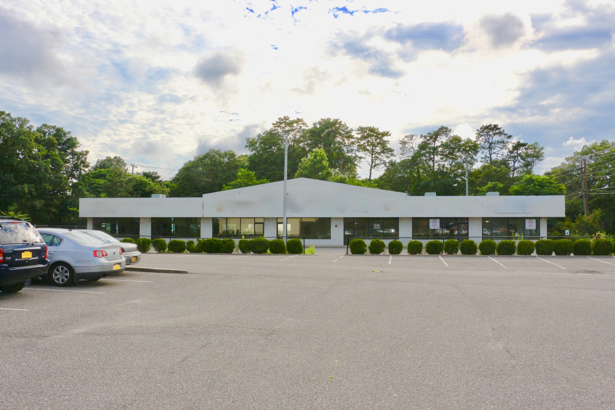 134 Mastic Blvd W, Shirley, NY for sale Building Photo- Image 1 of 1