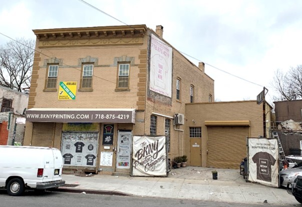 105 Jamaica Ave, Brooklyn, NY for lease - Building Photo - Image 1 of 5