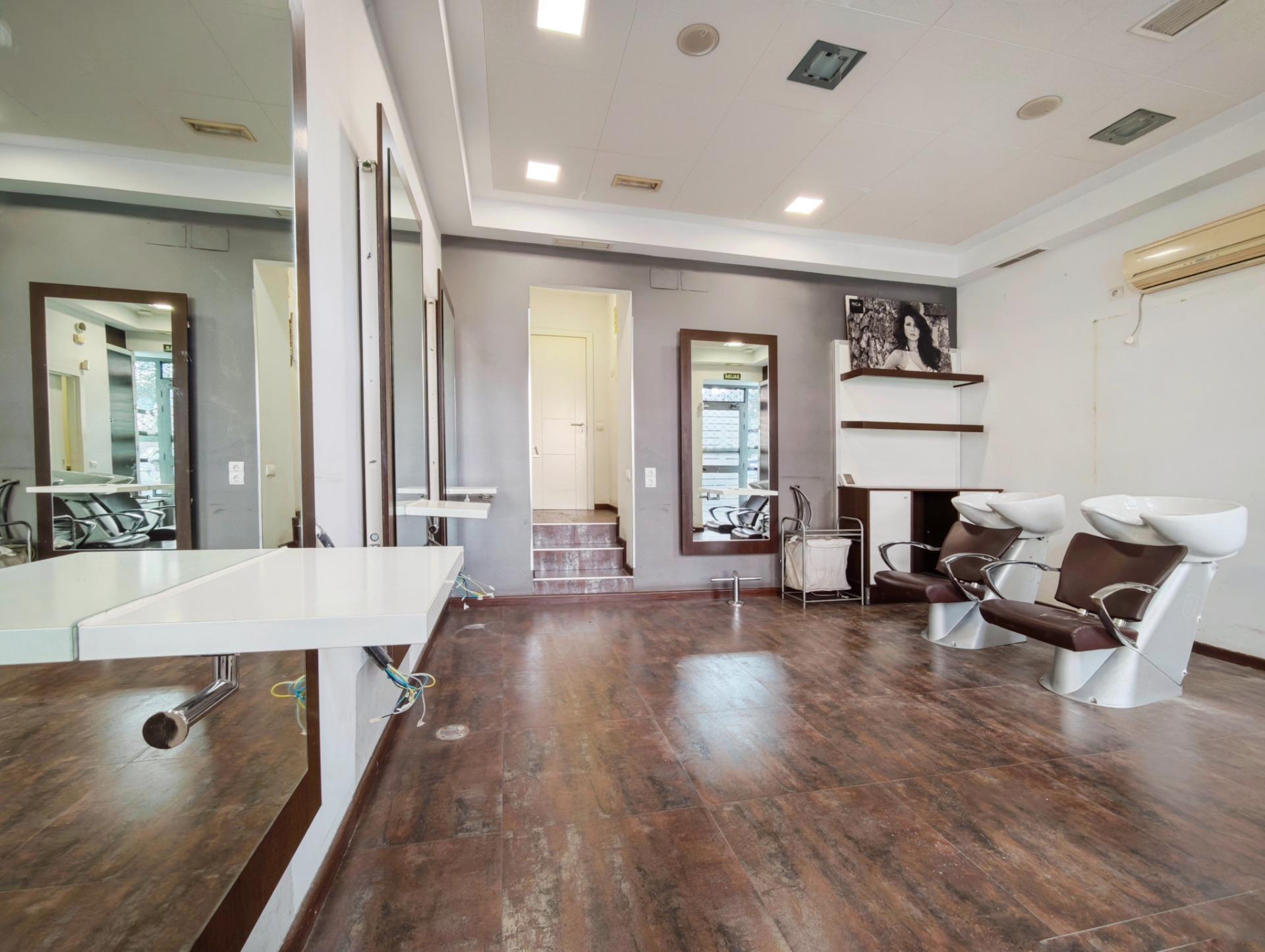 Retail in Madrid, Madrid for lease Interior Photo- Image 1 of 6